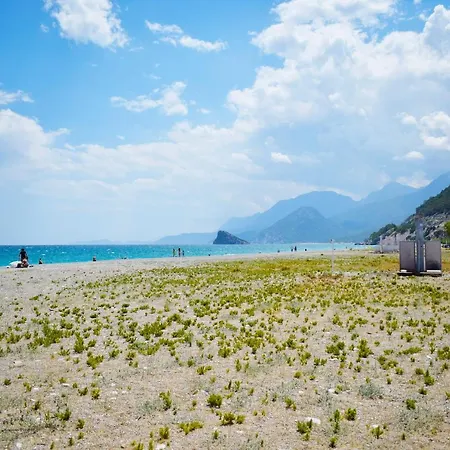 Spacious 2 Bedroom For 5 With Mountain View Free Wifi Antalya